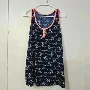 EUC- womens maternity tank top!